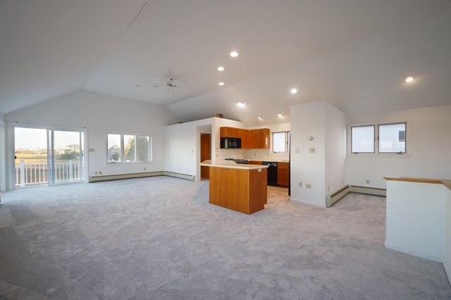 16 Bruce Street, Hampton, NH 03842
