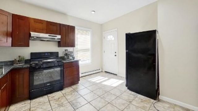 42-44 Fenton Street 42-3, Boston, MA 02122