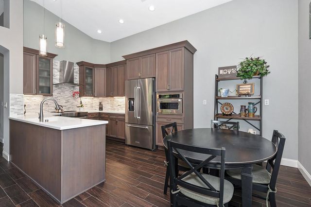 305 Leckenby Way, Folsom, CA 95630