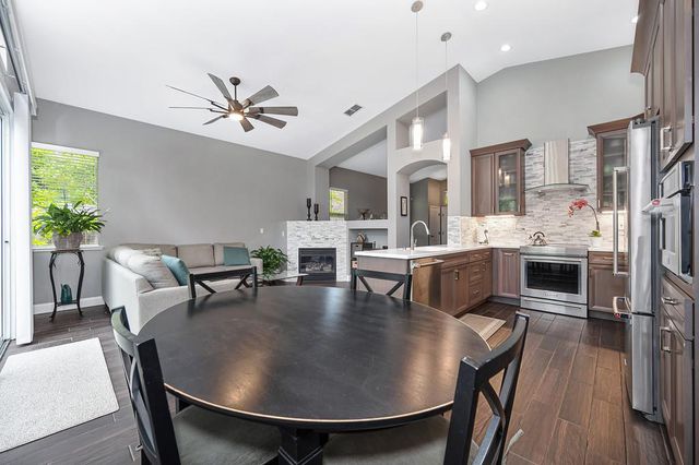 305 Leckenby Way, Folsom, CA 95630