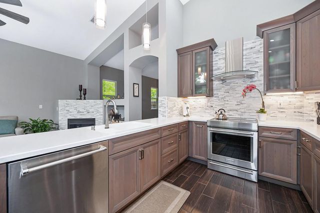 305 Leckenby Way, Folsom, CA 95630