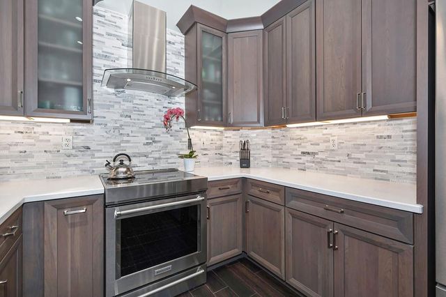 305 Leckenby Way, Folsom, CA 95630