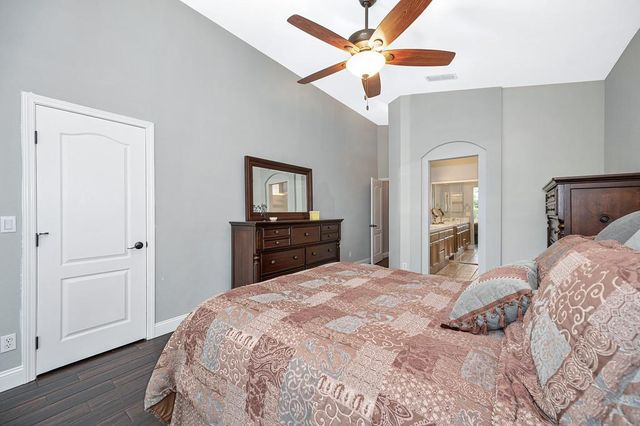 305 Leckenby Way, Folsom, CA 95630