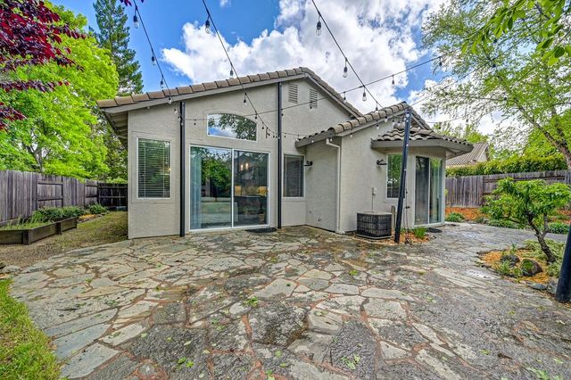 305 Leckenby Way, Folsom, CA 95630