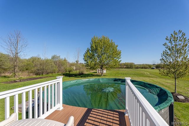 3889 Slusaric Road, Wheatfield, NY 14120