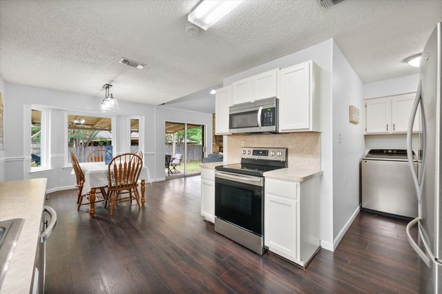4701 Elkwood Lane, Arlington, TX 76016