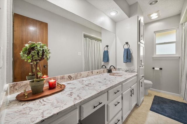 4701 Elkwood Lane, Arlington, TX 76016