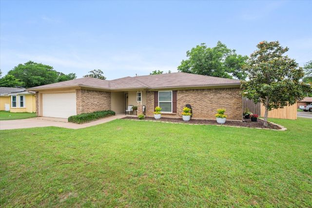 4701 Elkwood Lane, Arlington, TX 76016