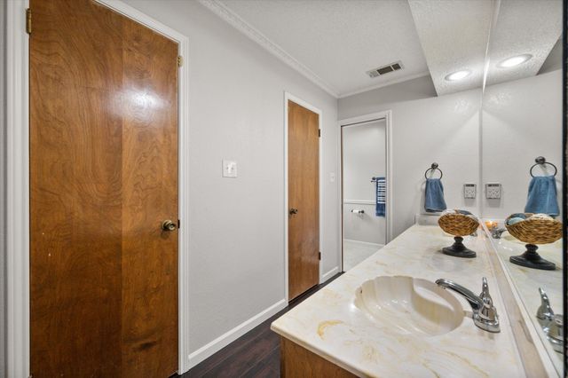 4701 Elkwood Lane, Arlington, TX 76016