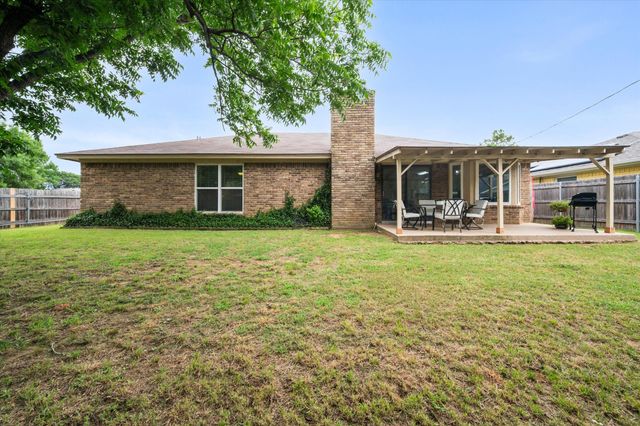 4701 Elkwood Lane, Arlington, TX 76016