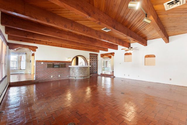 8805 Rio Grande Boulevard NW, Los Ranchos, NM 87114