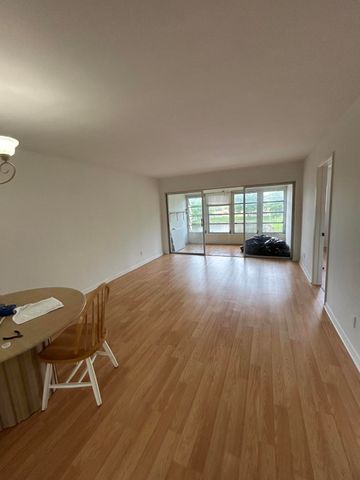 5800 NW 64th Avenue 311, Tamarac, FL 33319
