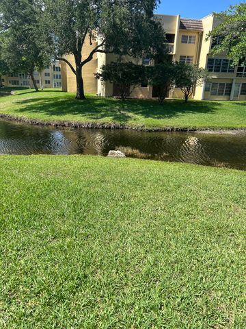 5800 NW 64th Avenue 311, Tamarac, FL 33319
