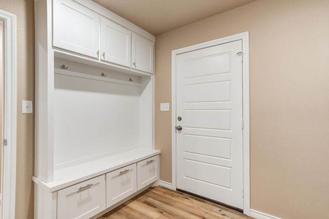 16812 N County Road 1200, Shallowater, TX 79363