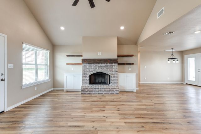 16812 N County Road 1200, Shallowater, TX 79363