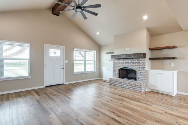 16812 N County Road 1200, Shallowater, TX 79363