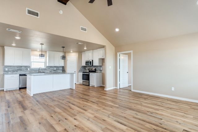 16812 N County Road 1200, Shallowater, TX 79363