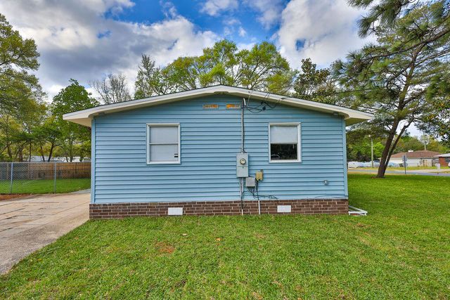5 NW Jonquil Avenue, Fort Walton Beach, FL 32548