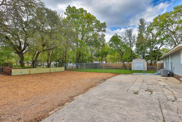 5 NW Jonquil Avenue, Fort Walton Beach, FL 32548