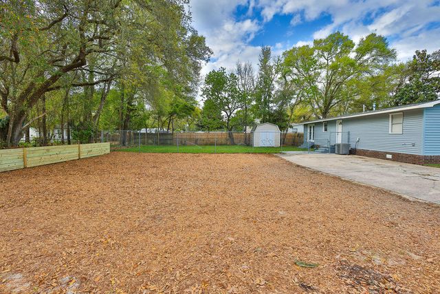 5 NW Jonquil Avenue, Fort Walton Beach, FL 32548