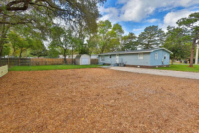 5 NW Jonquil Avenue, Fort Walton Beach, FL 32548