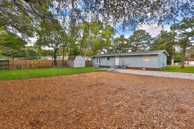 5 NW Jonquil Avenue, Fort Walton Beach, FL 32548