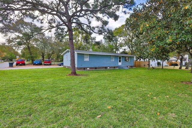 5 NW Jonquil Avenue, Fort Walton Beach, FL 32548