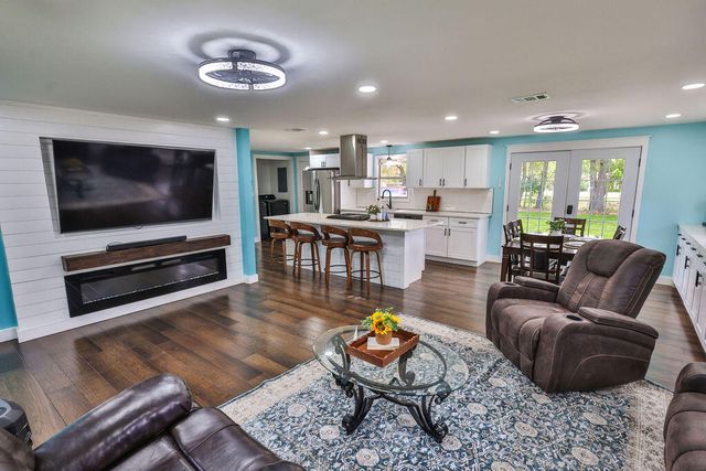 5 NW Jonquil Avenue, Fort Walton Beach, FL 32548