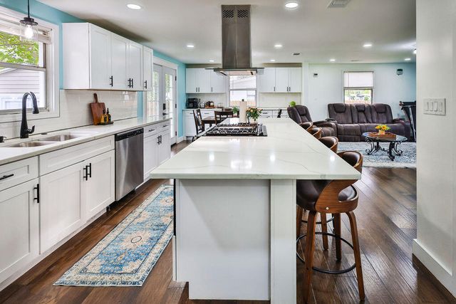 5 NW Jonquil Avenue, Fort Walton Beach, FL 32548