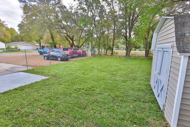 5 NW Jonquil Avenue, Fort Walton Beach, FL 32548