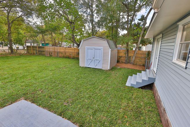 5 NW Jonquil Avenue, Fort Walton Beach, FL 32548