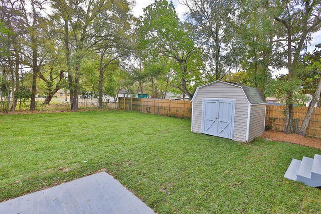 5 NW Jonquil Avenue, Fort Walton Beach, FL 32548