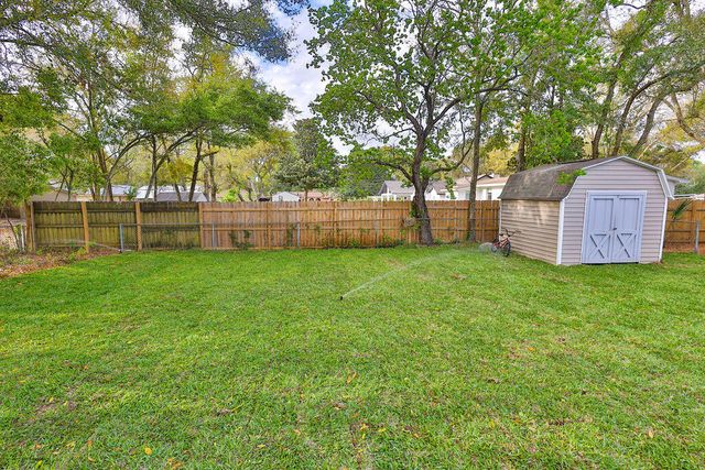 5 NW Jonquil Avenue, Fort Walton Beach, FL 32548