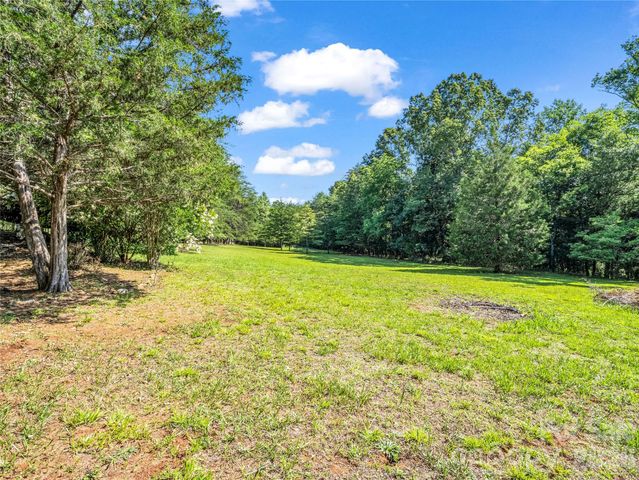 138 Elliott Lane, Rutherfordton, NC 28139