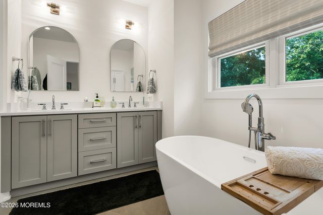 61 Center Street, Rumson, NJ 07760