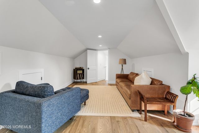 61 Center Street, Rumson, NJ 07760