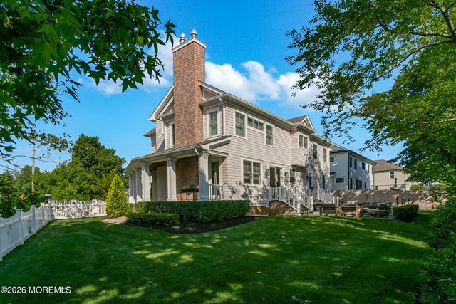 61 Center Street, Rumson, NJ 07760