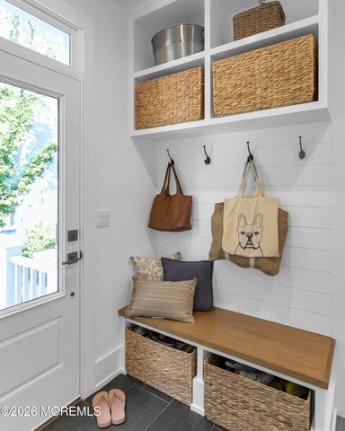 61 Center Street, Rumson, NJ 07760