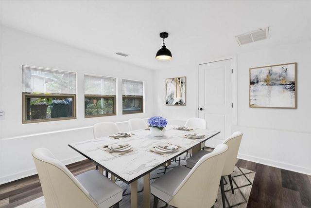 2006 De Verne ST, Austin, TX 78704