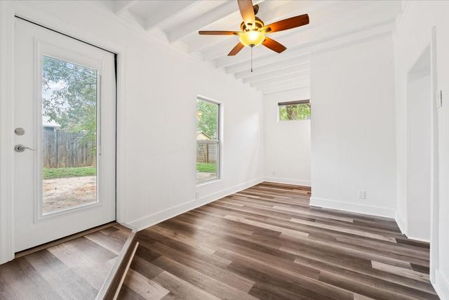 2006 De Verne ST, Austin, TX 78704