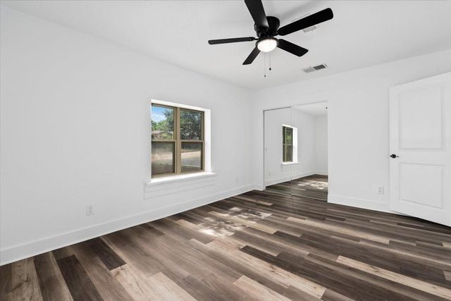 2006 De Verne ST, Austin, TX 78704