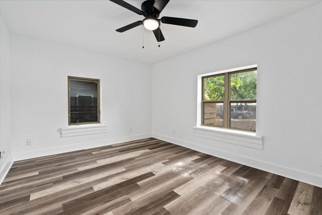 2006 De Verne ST, Austin, TX 78704