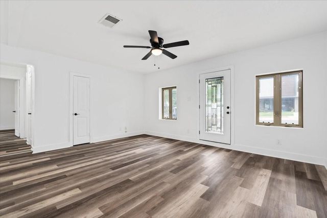 2006 De Verne ST, Austin, TX 78704