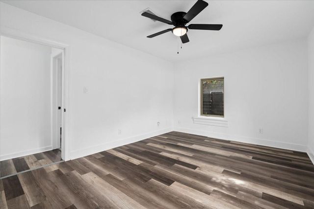 2006 De Verne ST, Austin, TX 78704