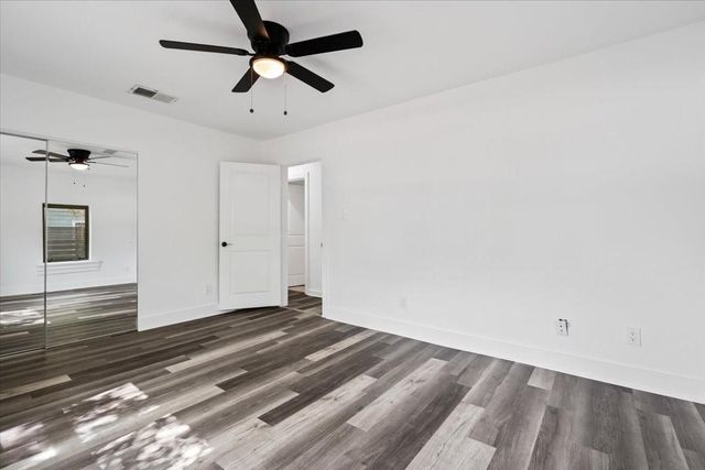 2006 De Verne ST, Austin, TX 78704