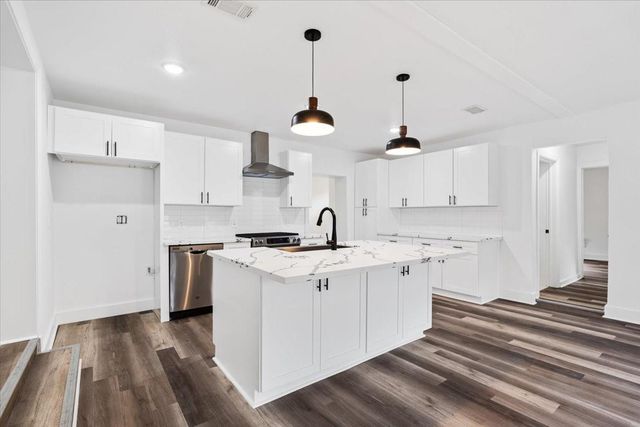 2006 De Verne ST, Austin, TX 78704