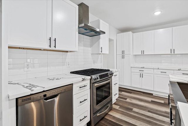 2006 De Verne ST, Austin, TX 78704