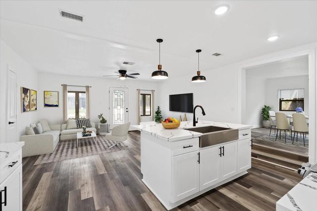 2006 De Verne ST, Austin, TX 78704