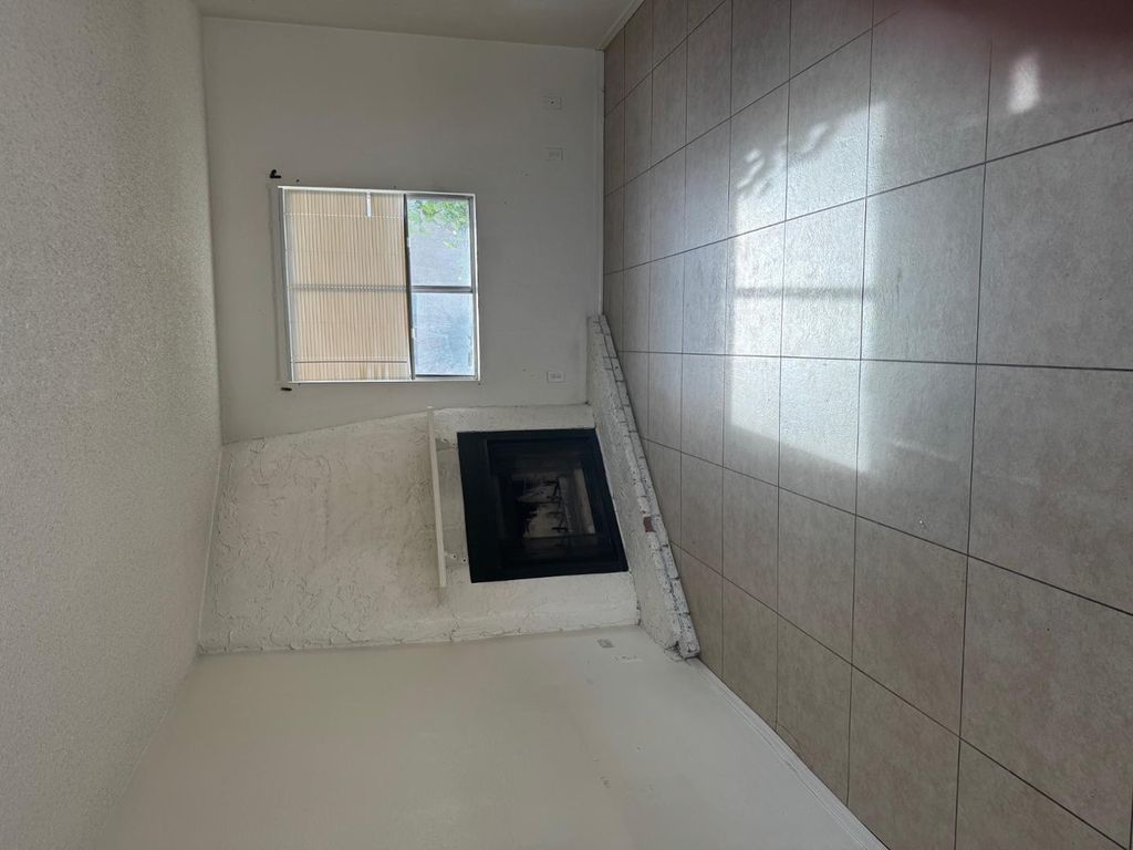 15601 N 27th Street Unit 40, Phoenix, AZ 85032