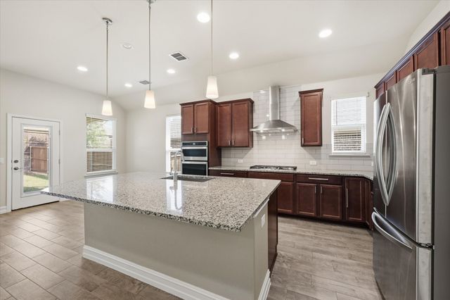 2820 Gillingham Lane, Mckinney, TX 75071